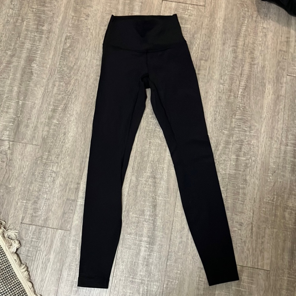 Selling Lululemon size 2 black align 7/8 leggings! Like-new condition.